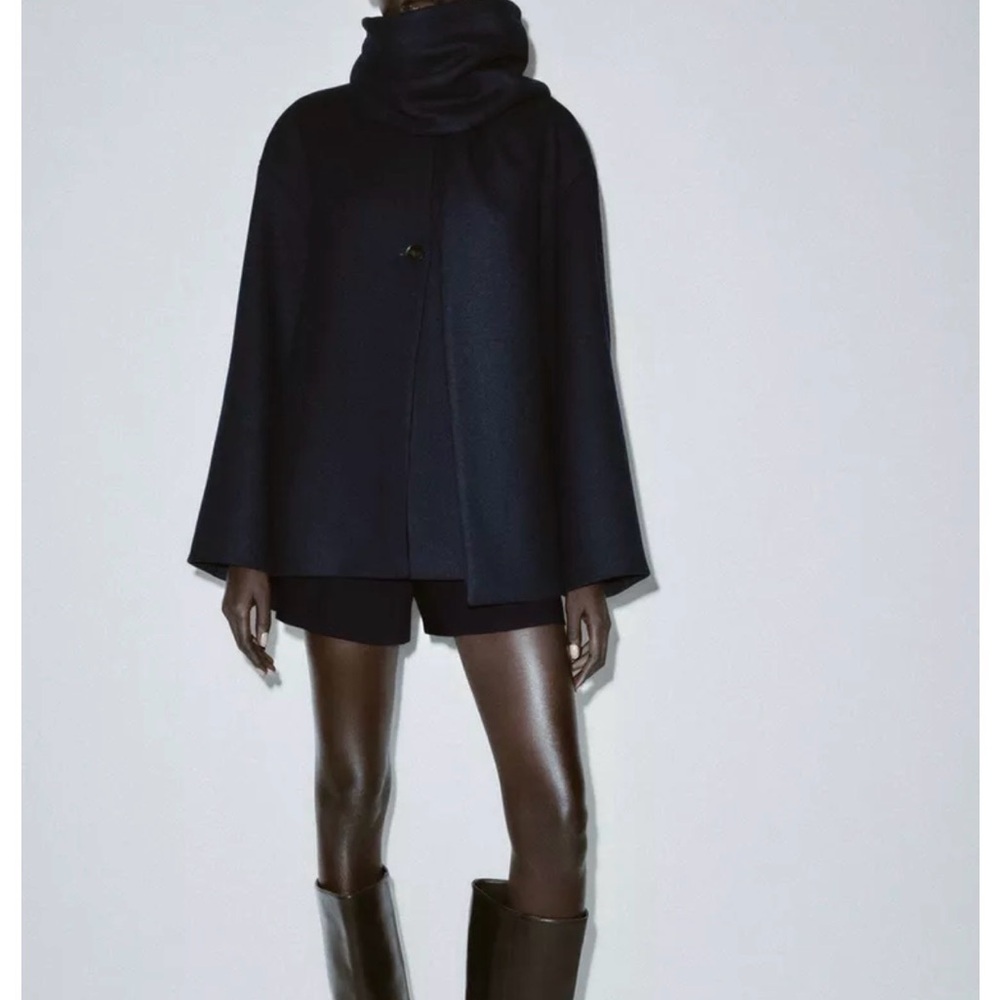 WOOL BLEND SHORT COAT